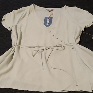 NWT Modcloth Blouse M